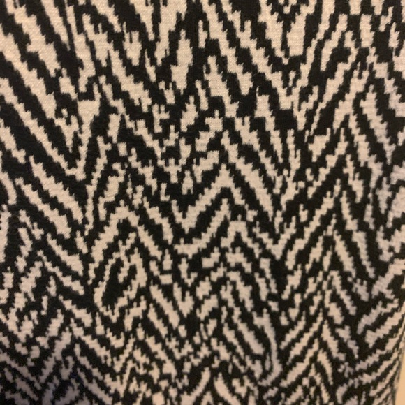 Madewell Hi Line Black and White Knit Dress - Picture 4 of 7